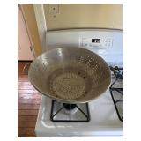 Large primitive strainer