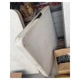 Folding table
