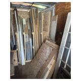 Assorted lumber lot