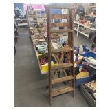 Step ladder