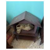 Assorted furniture