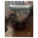 Oriental vase with stand