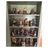 Figurines