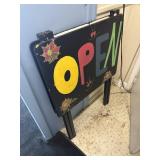 A frame open sign