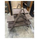 Display shelf
