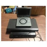 LOT OF 2 DVD PLAYERS AND PORTABLE DVD