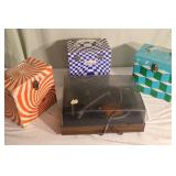 VINTAGE RECORD PLAYER / BOX OF 45s