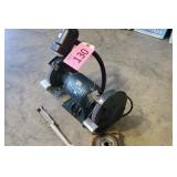BLACK & DECKER BENCH GRINDER