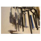 TAPS, SPECIALTY BRAKE TOOLS, PUNCH SET, PRY BAR