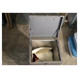 METAL BOX WITH HANDLE