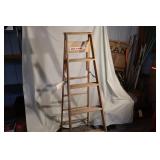 68" WOODEN LADDER - 6 STEP