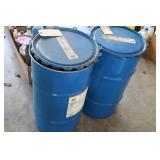 2 MINI METAL BARRELS