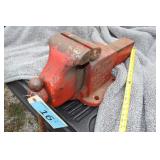 Very Large Reed MFC Co. Vise