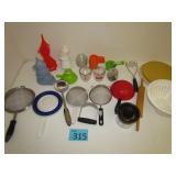 Large Lot of Kitchen Items