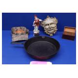 Cast Iron Skillet 10", Box, Hat, Picture