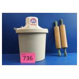 Rival Ice Cream Freezer/2 Rolling Pins