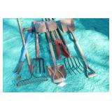 Yard Tools, Shovels, Pitch Fork, Post Digger,