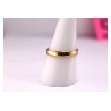Zales 10K Yellow Gold Graduated Band Ring