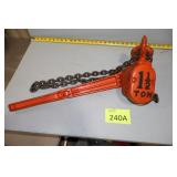 Chain Hoist 1 1/2 Ton