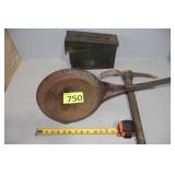 Cold Handle Frying Pan, Metal Box