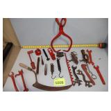 Primitive Display Pieces