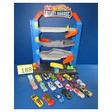Hot Wheels Stunt Garage/20 Hot Wheels Cars