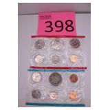 1972 P & D U.S. Mint Set Coins