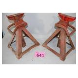2 Floor Jack Stands