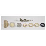 7 Fashion Rings & Flower Brooch Lot