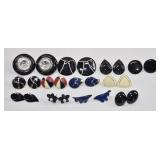 12 Pr Pierced Earrings Mixed Styles