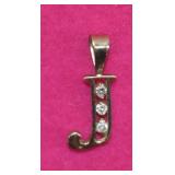 10K Gold ï¿½Jï¿½ Initial Diamond Pendant