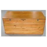 Cedar Blanket Chest w Key