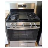 GE Stainless Steel Gas Range with Center Griddle