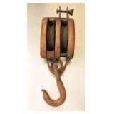 Double-Sheave Pulley Block with Swivel Hook