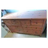 Pine 8-Drawer Dresser