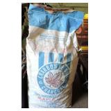 Maple Leaf Hardwood Lump Charcoal 8.82lb