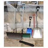 6 Shovels and Broom Head