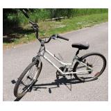 Everyday Traveler Comfort Hybrid Bicycle