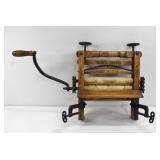 Ring-Rite Hand-Crank Washing Machine Wringer