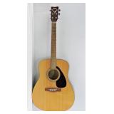Yamaha F-310 Dreadnought Acoustic Guitar