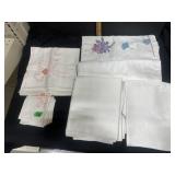 Tablecloths & napkins