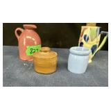 Small pottery items-4