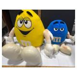 M&Mï¿½s Plush Characters Pair