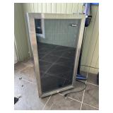 Danby DBC120BLS Beverage Cooler