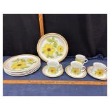 Royal Doulton Summer Days Set