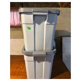 Rubbermaid Roughneck Storage Totes