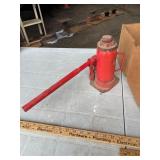 Motomaster 22.5-Ton Hydraulic Jack