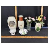 Miscellaneous vases/ frogs & glass flowers