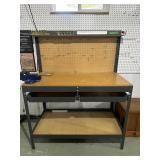 Heavy duty workbench with vice