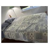 Double bedding and sheets